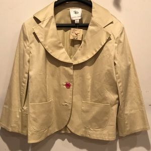 Sandra Darren casual jacket with pink buttons